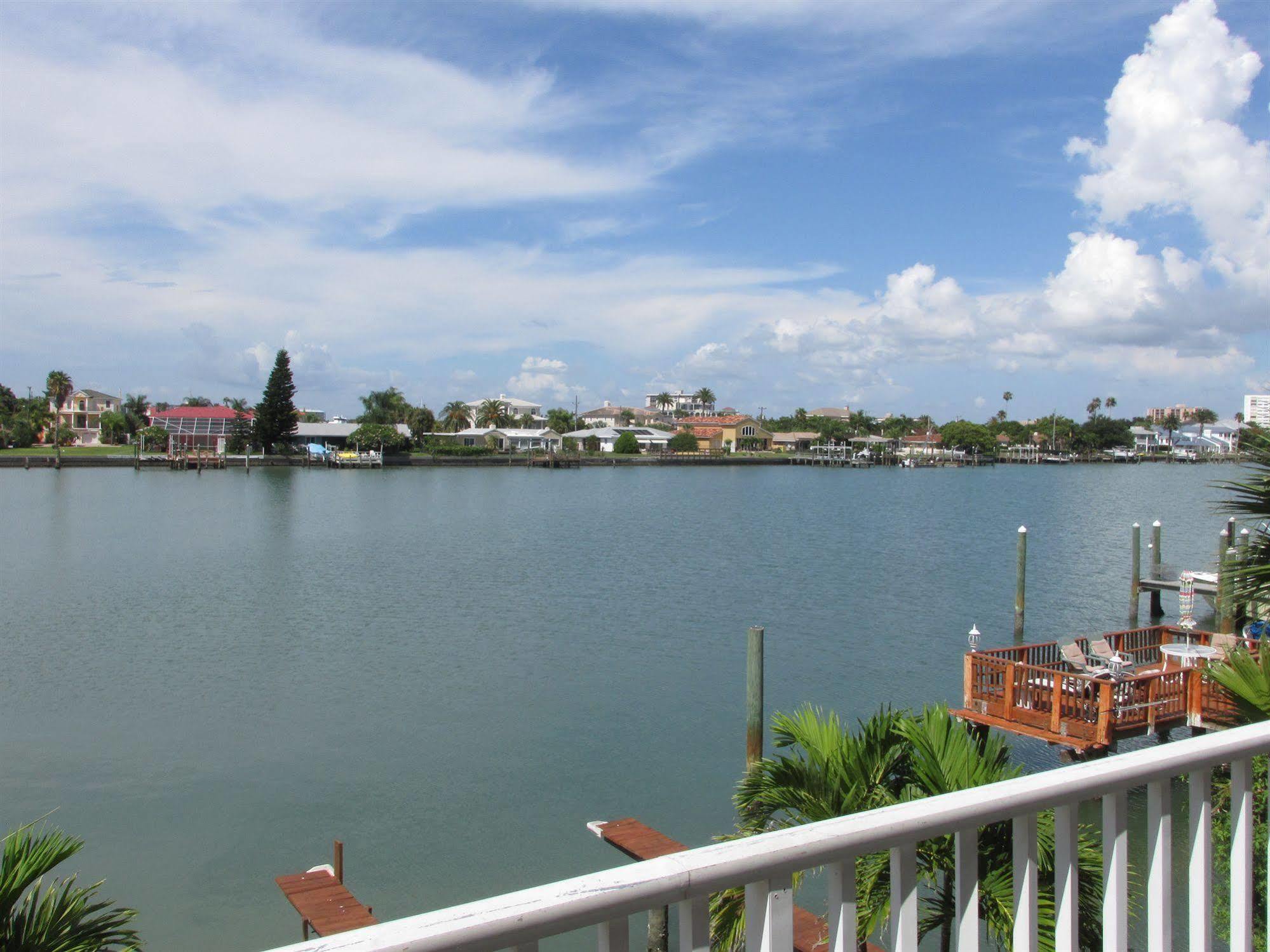 The Costal Hotel Клиъруотър Екстериор снимка